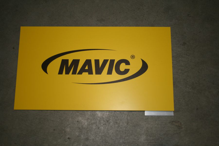 MAVIC SLATWALL 'MAVIC' SIGN 54x30 CLASSIC LOGO
